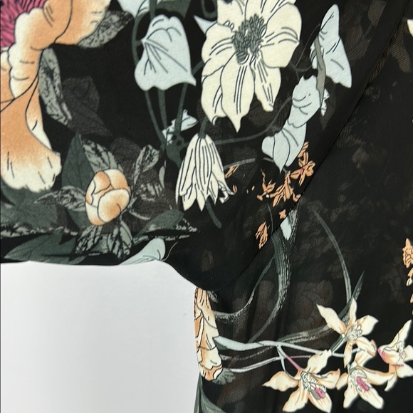 Tahari Black and Cream Floral Kimono L/XL - Picture 5 of 10